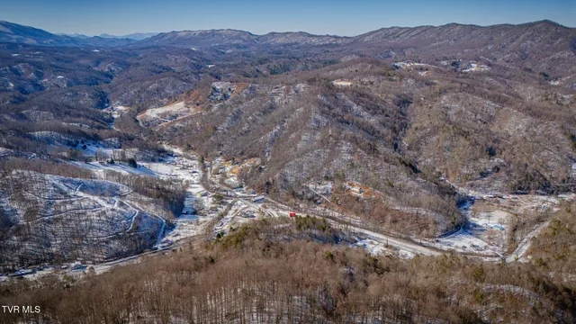 $125,000 | 37 (hwy 19e) Hampton Tn 37658, Hampton, TN 37658