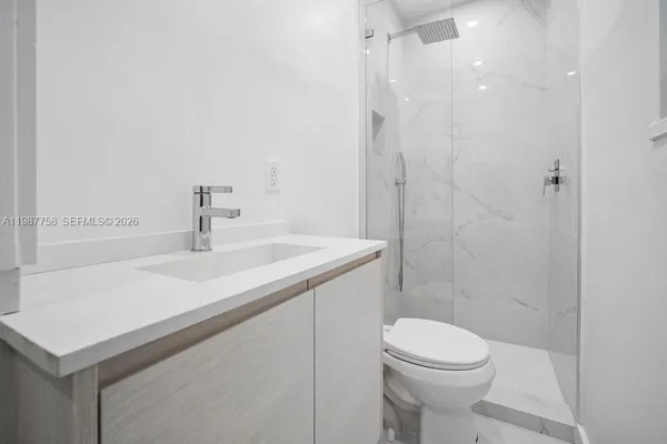 $35,000 | 5661 Pine Tree Drive, Miami Beach, FL 33140