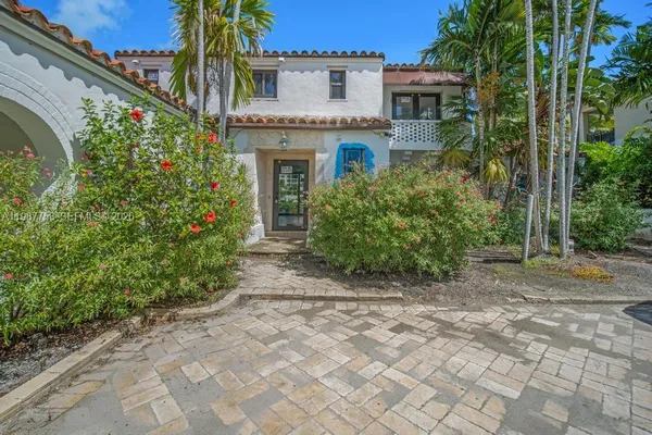 $35,000 | 5661 Pine Tree Drive, Miami Beach, FL 33140