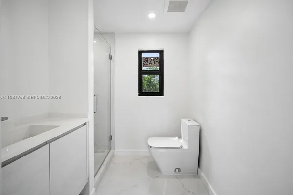 $35,000 | 5661 Pine Tree Drive, Miami Beach, FL 33140