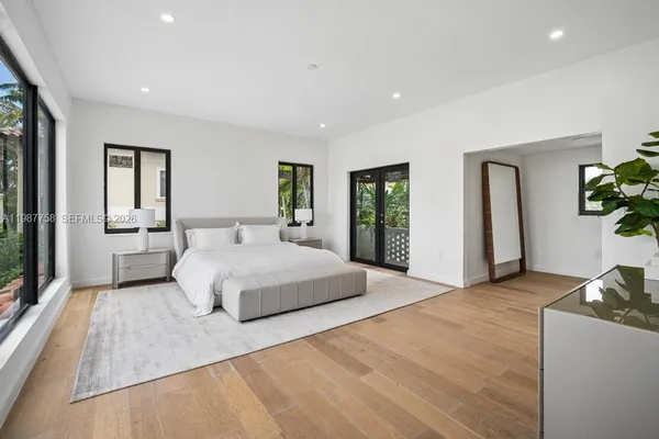 $35,000 | 5661 Pine Tree Drive, Miami Beach, FL 33140