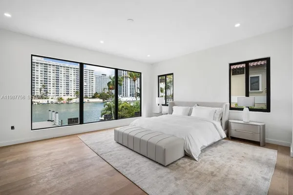 $35,000 | 5661 Pine Tree Drive, Miami Beach, FL 33140