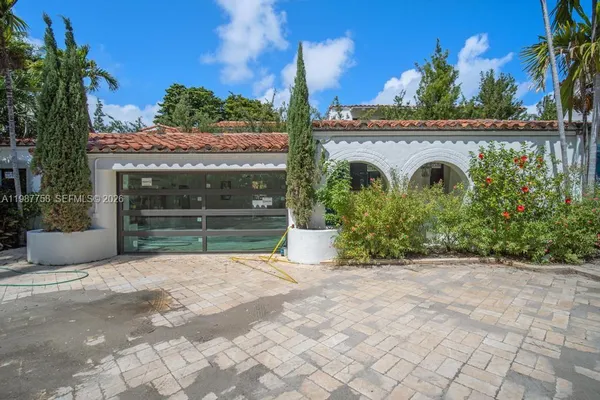 $35,000 | 5661 Pine Tree Drive, Miami Beach, FL 33140