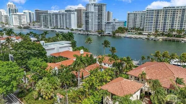 $35,000 | 5661 Pine Tree Drive, Miami Beach, FL 33140