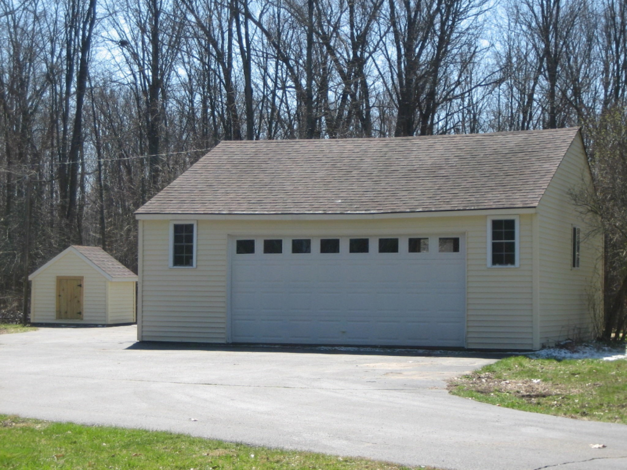 7458 10 Mile Road Ceresco, MI 49033 - Photo 4 of 27 garage