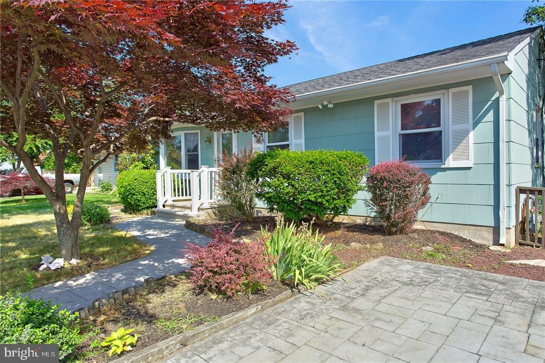 217 Penguin Road Brick, NJ 08723 - Photo 1 of 10 Gallery Image 1