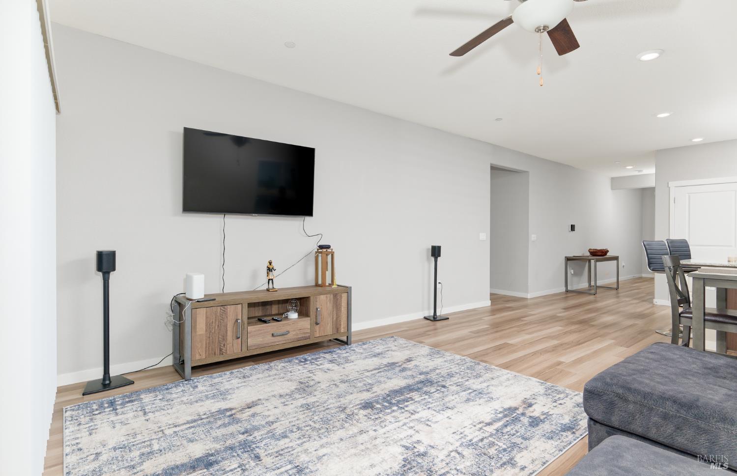 2211 Stars Drive Rio Vista, CA 94571 - Photo 13 of 24 a living room with furniture and a flat screen tv