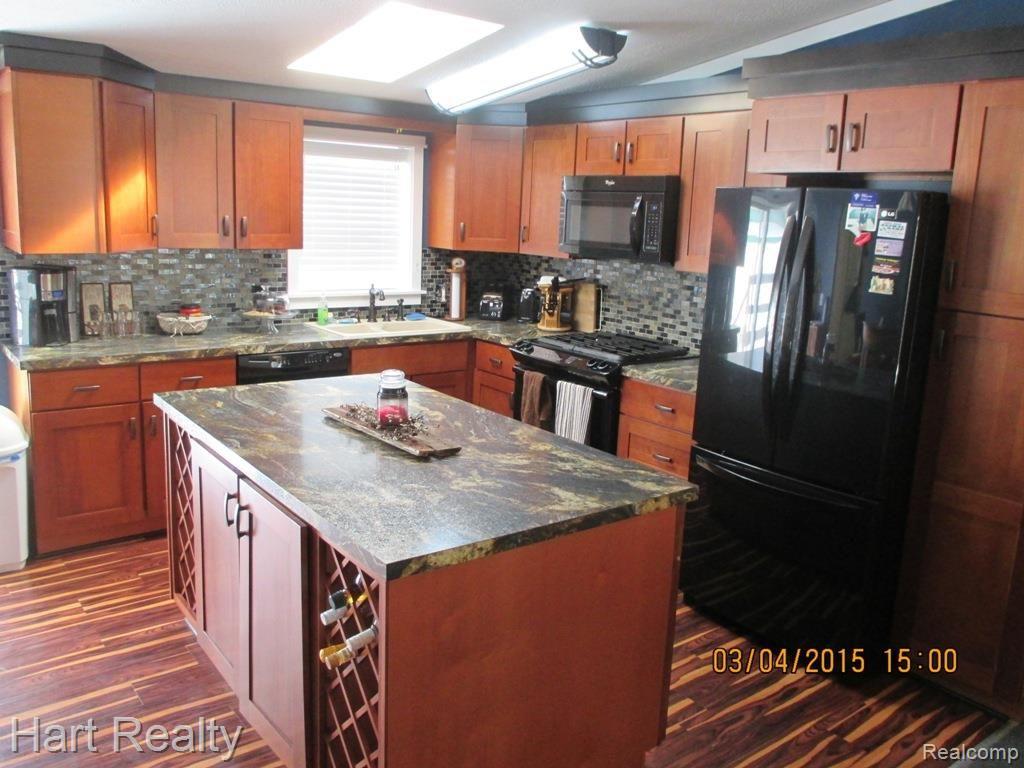 8112 Willits Road Fostoria, MI 48435 - Photo 4 of 18 022.jpg