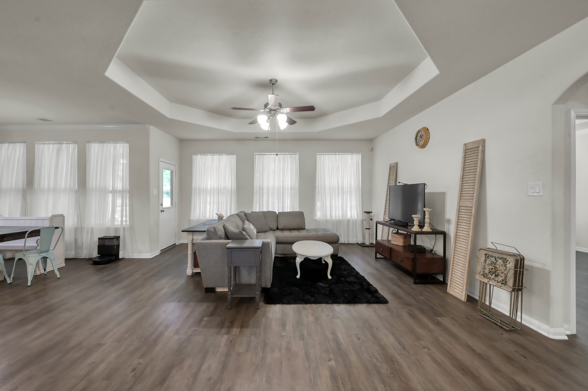 6264 Rolling Hills Road Conroe, TX 77303 - Photo 10 of 24
