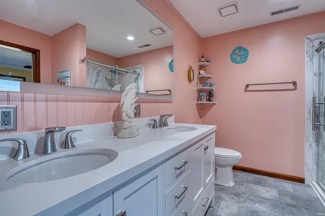 $539,500 | 1722 West New Hope Road, Boonville, IN 47601