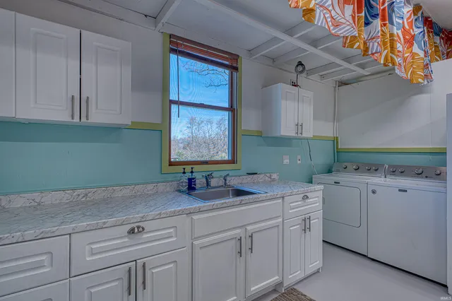 $539,500 | 1722 West New Hope Road, Boonville, IN 47601