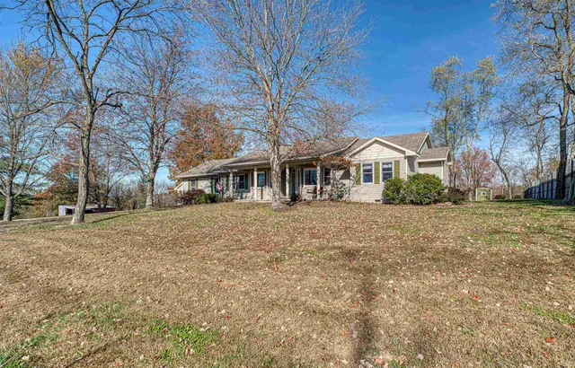 $539,500 | 1722 West New Hope Road, Boonville, IN 47601