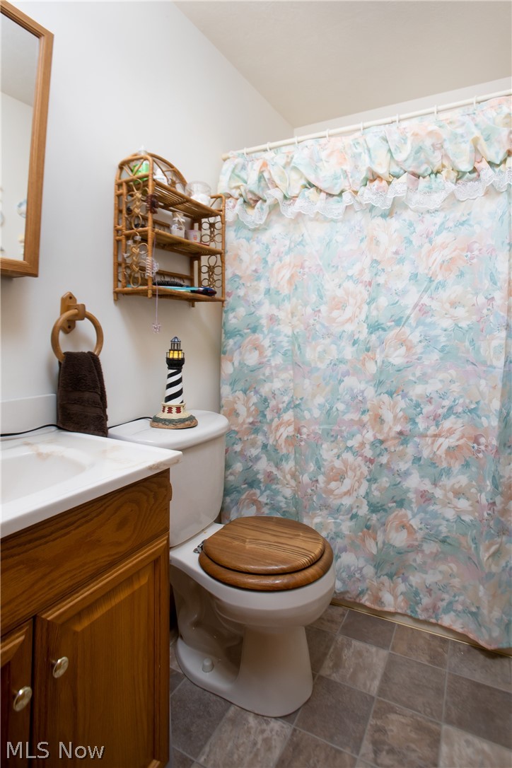 6373 Shaffer Road Northwest Warren, OH 44481 - Photo 12 of 34 Gallery Image 12
