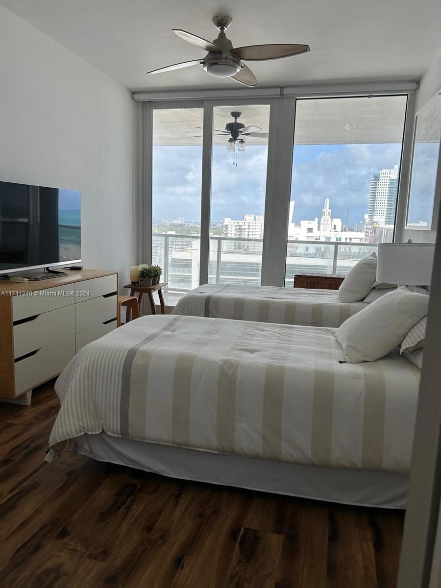 100 Lincoln Road, Unit PH7 Miami Beach, FL 33139 - Photo 13 of 38