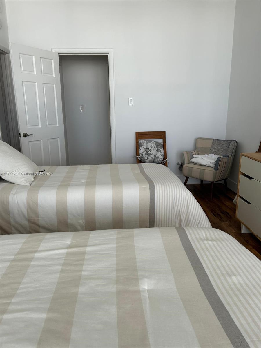 100 Lincoln Road, Unit PH7 Miami Beach, FL 33139 - Photo 14 of 38