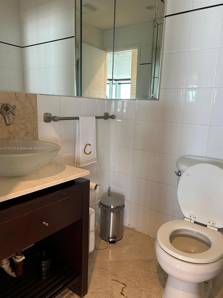 100 Lincoln Road, Unit PH7 Miami Beach, FL 33139 - Photo 17 of 38