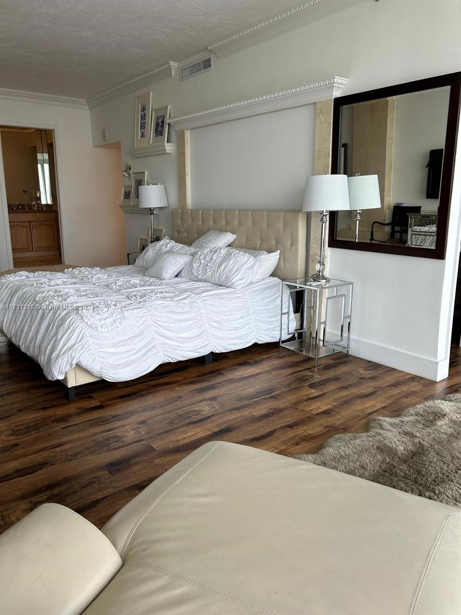 100 Lincoln Road, Unit PH7 Miami Beach, FL 33139 - Photo 19 of 38