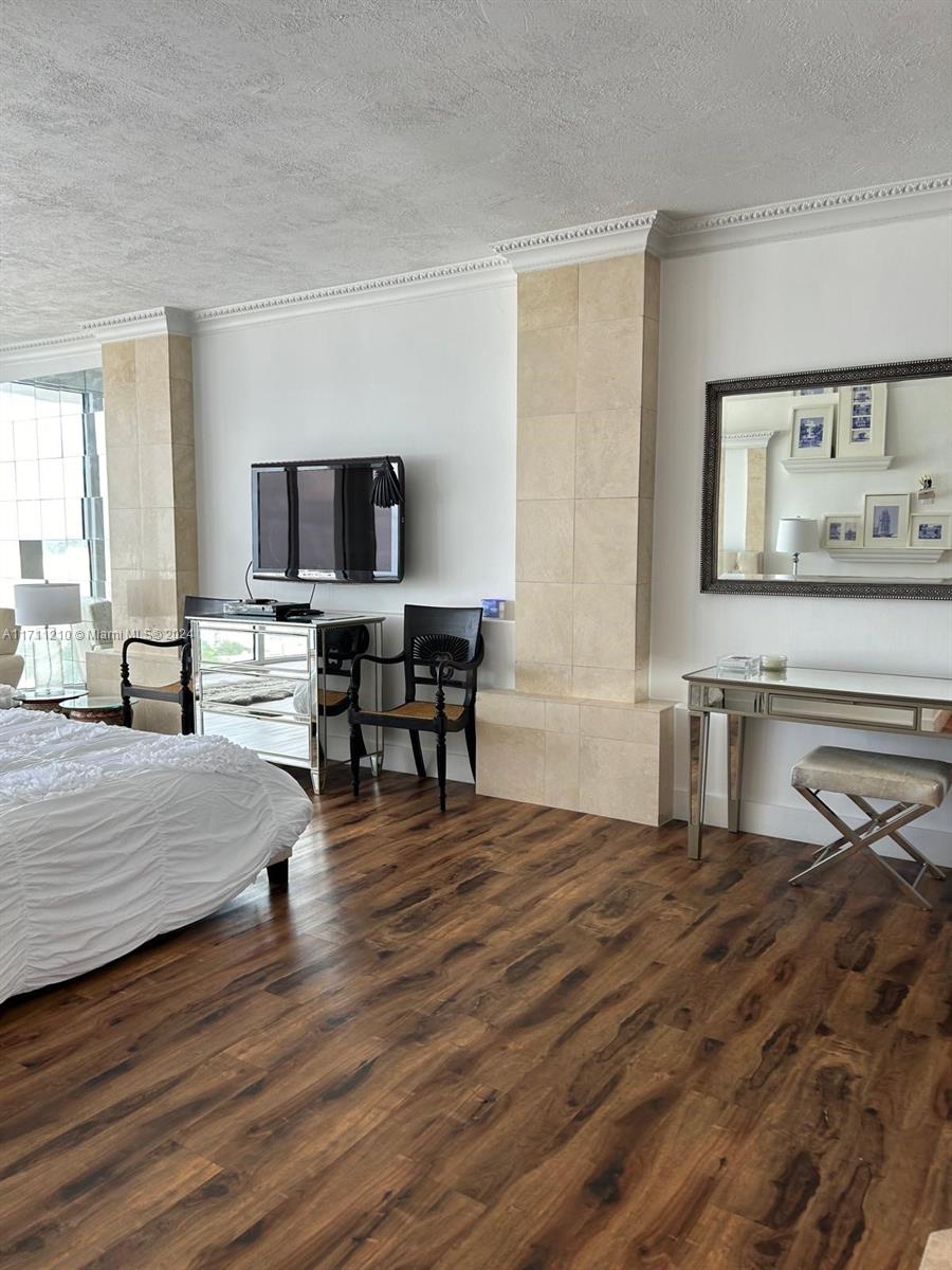 100 Lincoln Road, Unit PH7 Miami Beach, FL 33139 - Photo 24 of 38