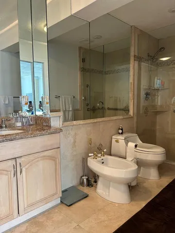 $6,000 | 100 Lincoln Road, Unit PH7, Miami Beach, FL 33139