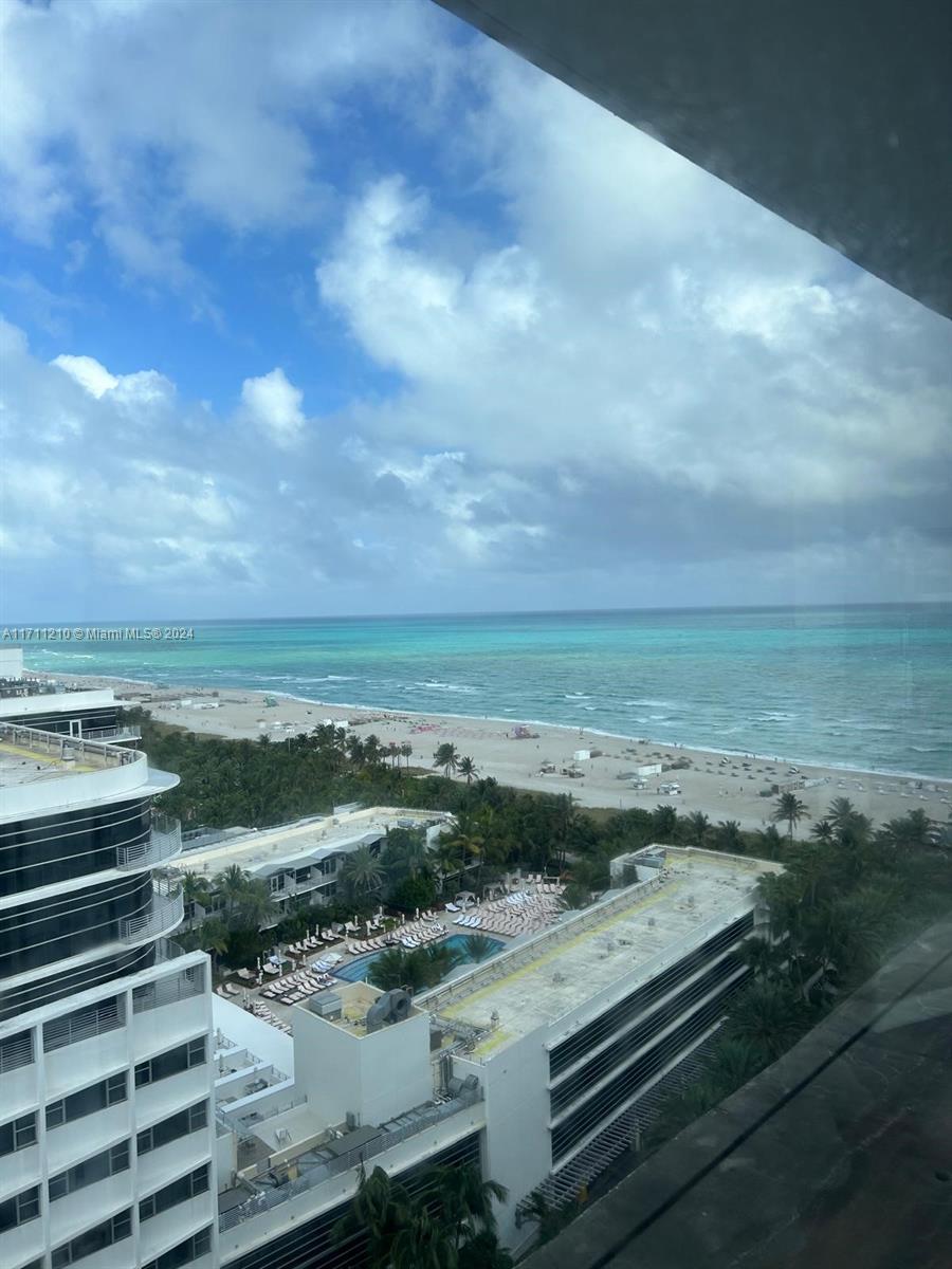 100 Lincoln Road, Unit PH7 Miami Beach, FL 33139 - Photo 37 of 38