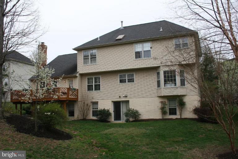 8965 Scott Street Springfield, VA 22153 - Photo 28 of 30 Exterior (Rear)