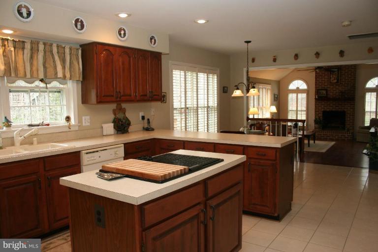 looking into Breakfast Nook and Family Room