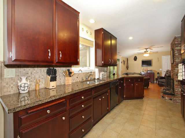 1605 McDonald Road Fallbrook, CA 92028 - Photo 8 of 21
