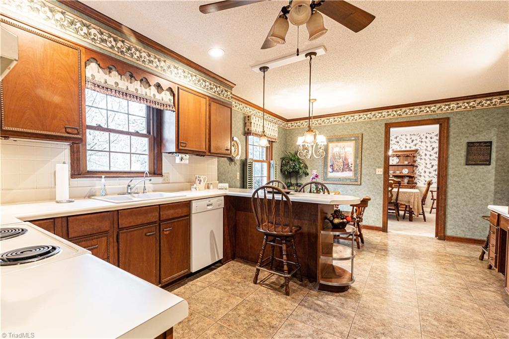 4840 Dock Davis Road Clemmons, NC 27012 - Photo 11 of 30 Gallery Image 11
