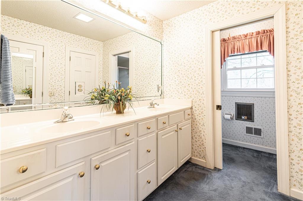 4840 Dock Davis Road Clemmons, NC 27012 - Photo 14 of 30 Gallery Image 14