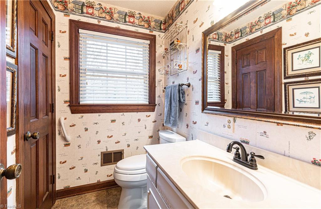 4840 Dock Davis Road Clemmons, NC 27012 - Photo 25 of 30 Gallery Image 25