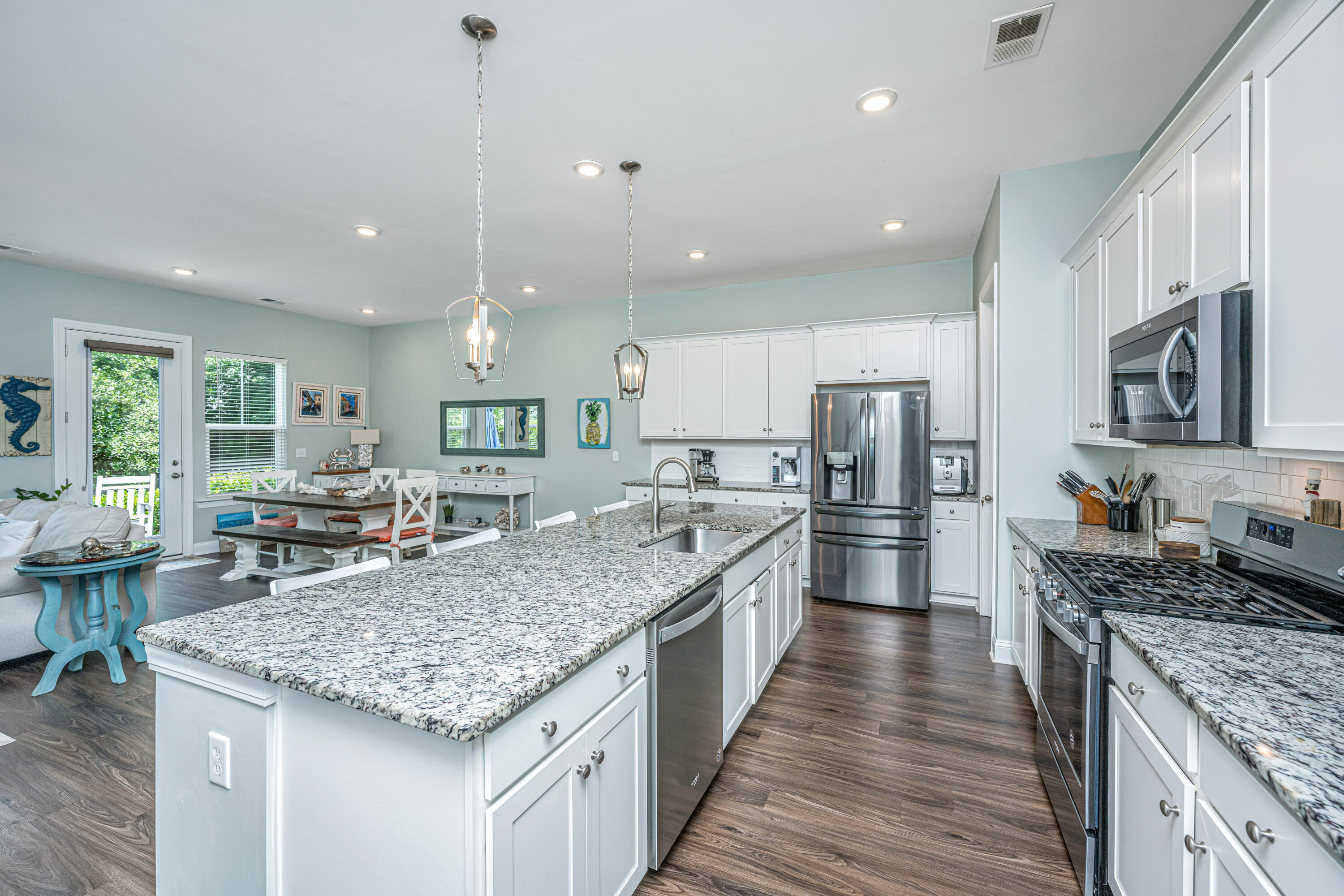 3044 Emma Lane Mount Pleasant, SC 29466 - Photo 7 of 43