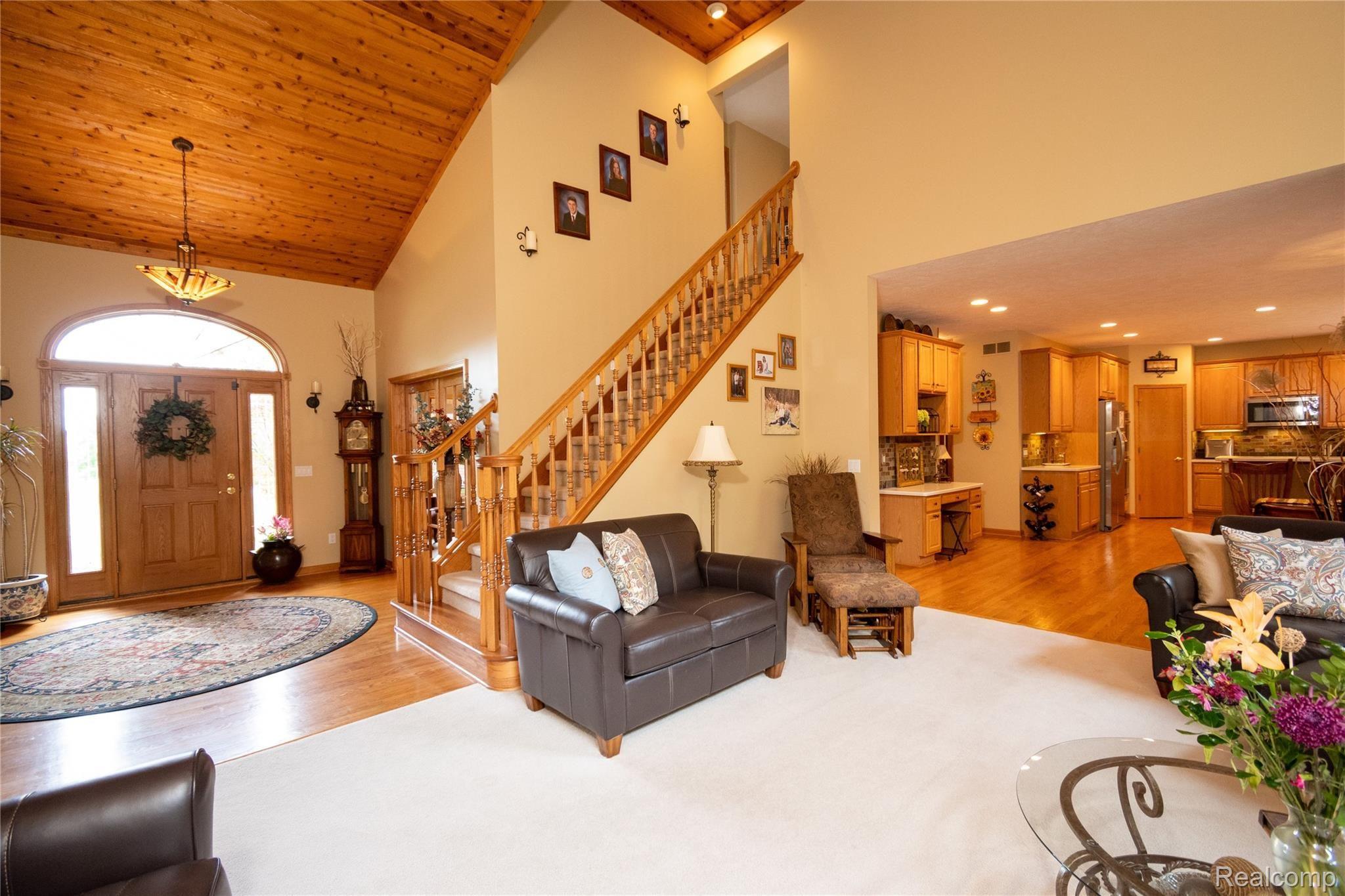 9449 Quail Ridge Run Brighton, MI 48114 - Photo 28 of 71 DSC_0827.jpg