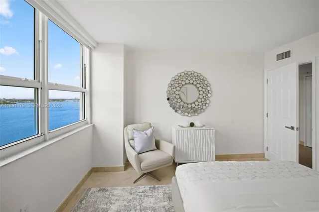 $9,500 | 650 West Avenue, Unit 1407, Miami Beach, FL 33139