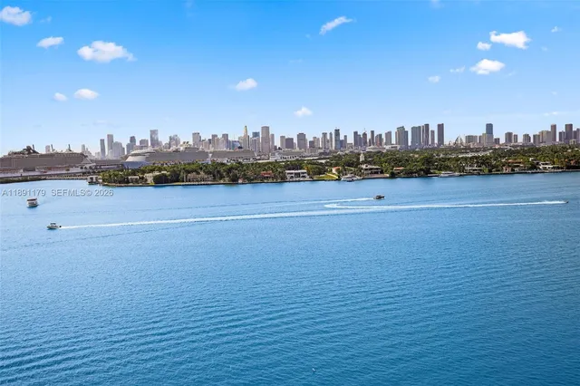 $9,500 | 650 West Avenue, Unit 1407, Miami Beach, FL 33139