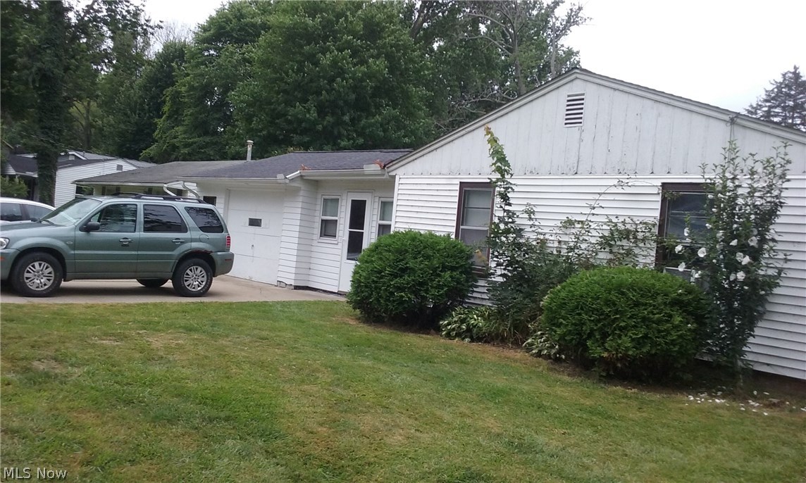 6486 Lake Road West Madison, OH 44057 - Photo 3 of 6 Gallery Image 3