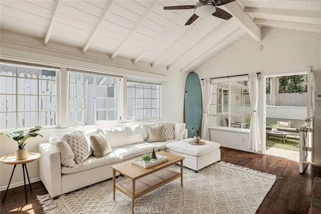 $2,199,000 | 525 Manhattan Beach Boulevard, Manhattan Beach, CA 90266