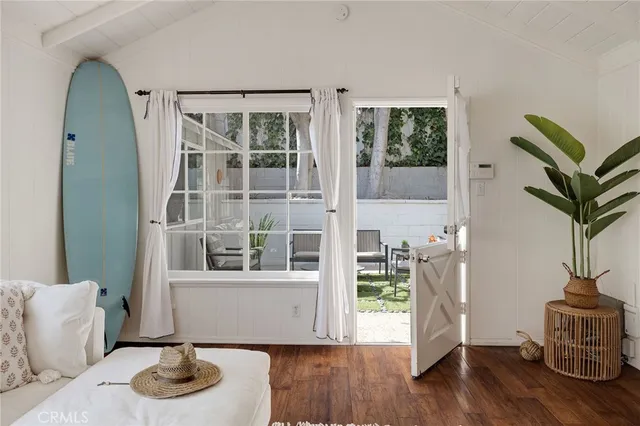 $2,199,000 | 525 Manhattan Beach Boulevard, Manhattan Beach, CA 90266