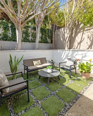 $2,199,000 | 525 Manhattan Beach Boulevard, Manhattan Beach, CA 90266