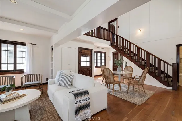 $2,199,000 | 525 Manhattan Beach Boulevard, Manhattan Beach, CA 90266