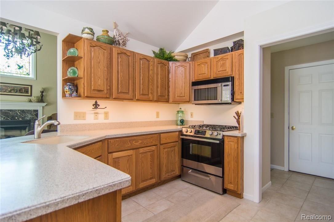 610 North State Street Howell, MI 48843 - Photo 10 of 44 DSC_1626.jpg