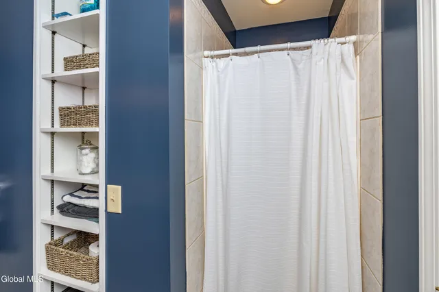 $550,000 | 293 Main Street, New Baltimore, NY 12124