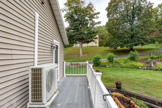 $550,000 | 293 Main Street, New Baltimore, NY 12124