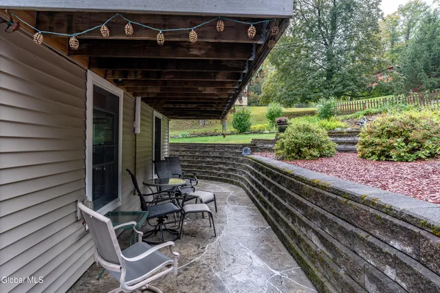 $550,000 | 293 Main Street, New Baltimore, NY 12124