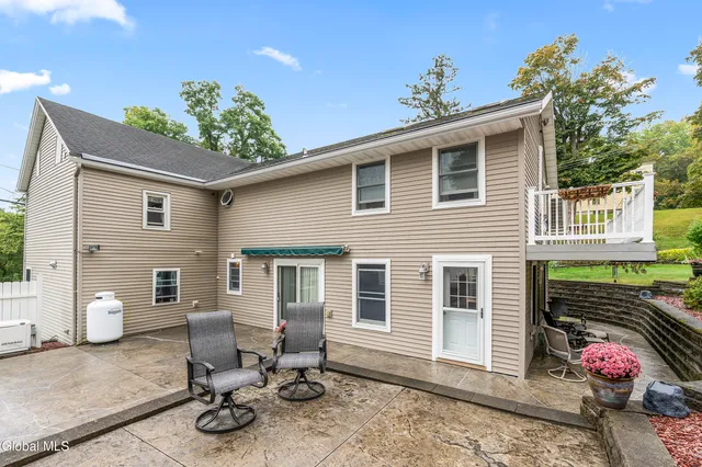 $550,000 | 293 Main Street, New Baltimore, NY 12124