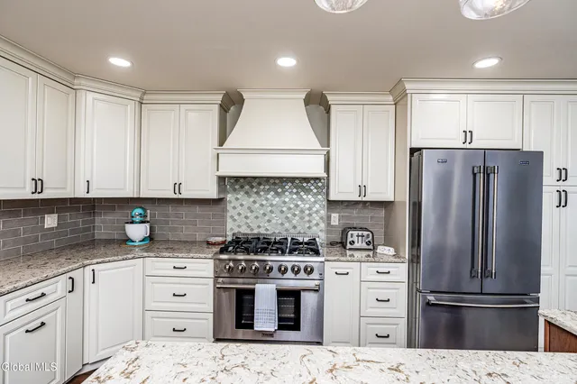 $550,000 | 293 Main Street, New Baltimore, NY 12124