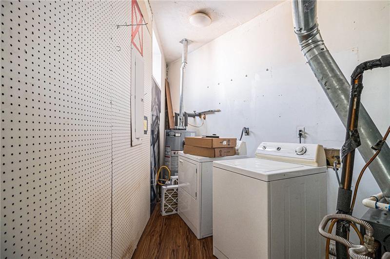 1112 Delaware Avenue Southeast Atlanta, GA 30316 - Photo 24 of 30 a utility room with dryer and washer
