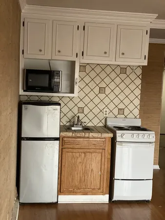 $1,000 | 3415 West End Avenue, Unit 811E, Nashville, TN 37203