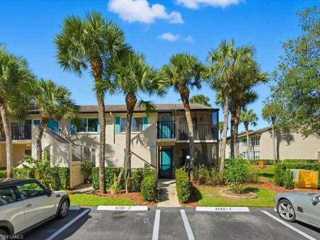 $1,650 | 4130 Looking Glass Lane, Unit 3802, Naples, FL 34112