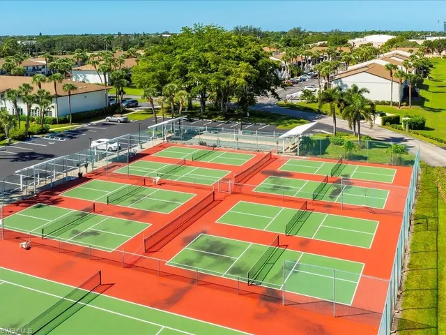 $1,650 | 4130 Looking Glass Lane, Unit 3802, Naples, FL 34112