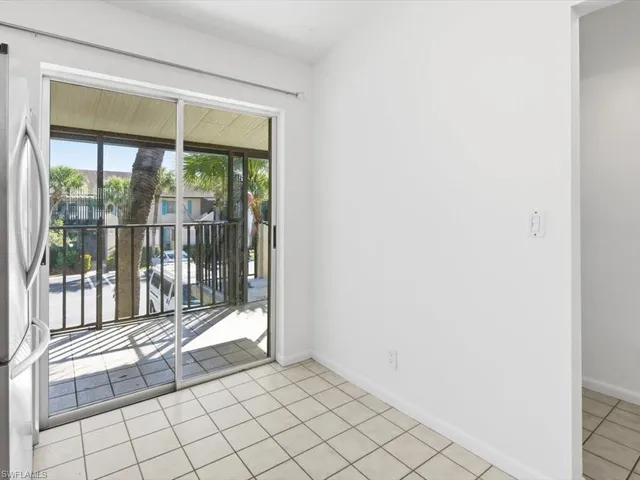 $1,650 | 4130 Looking Glass Lane, Unit 3802, Naples, FL 34112